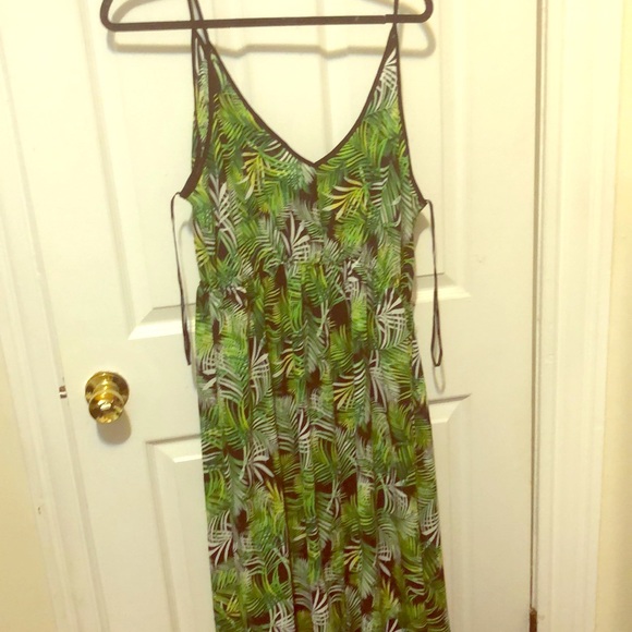 Forever 21 Dresses & Skirts - Forever 21+ 2x Hawaiian maxi dress crepe